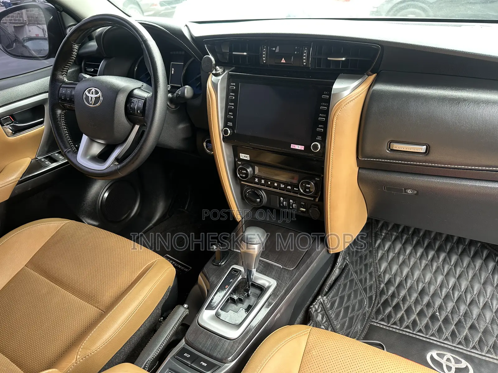 Toyota Fortuner 2023 Black