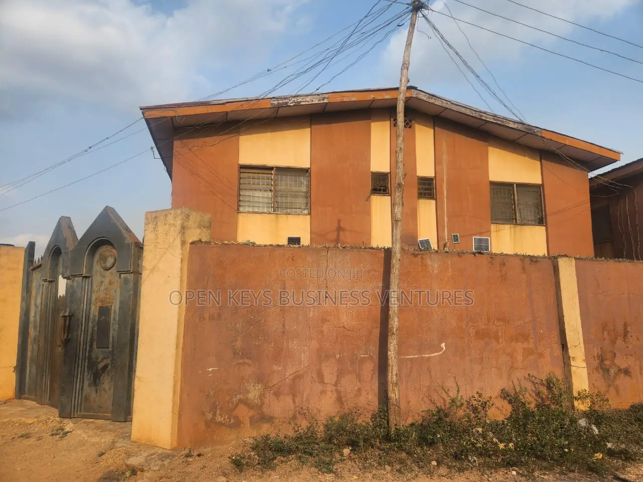 3bdrm House in Eyin Grammar, Molete for sale