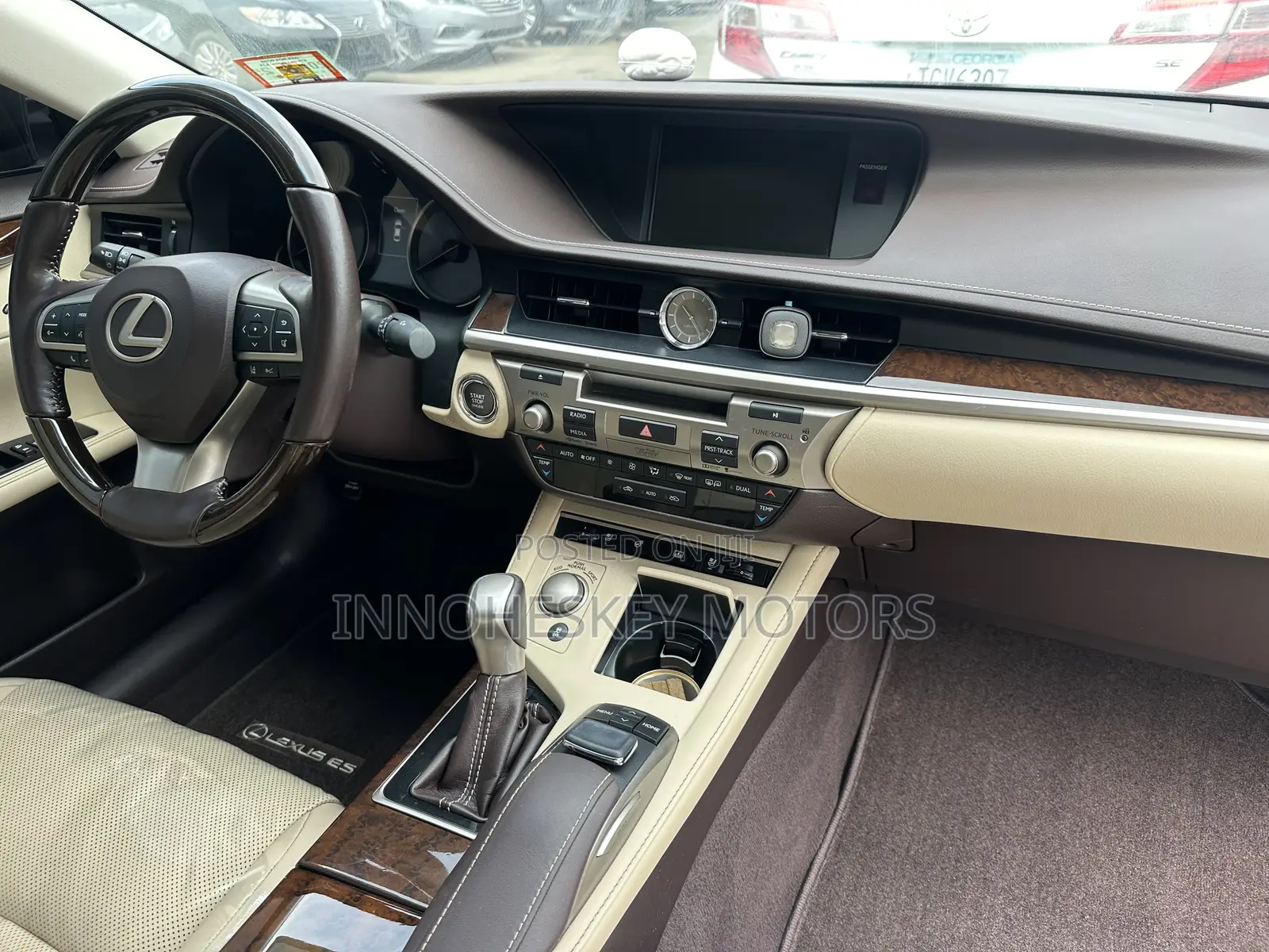 Lexus ES 350 FWD 2016 Brown