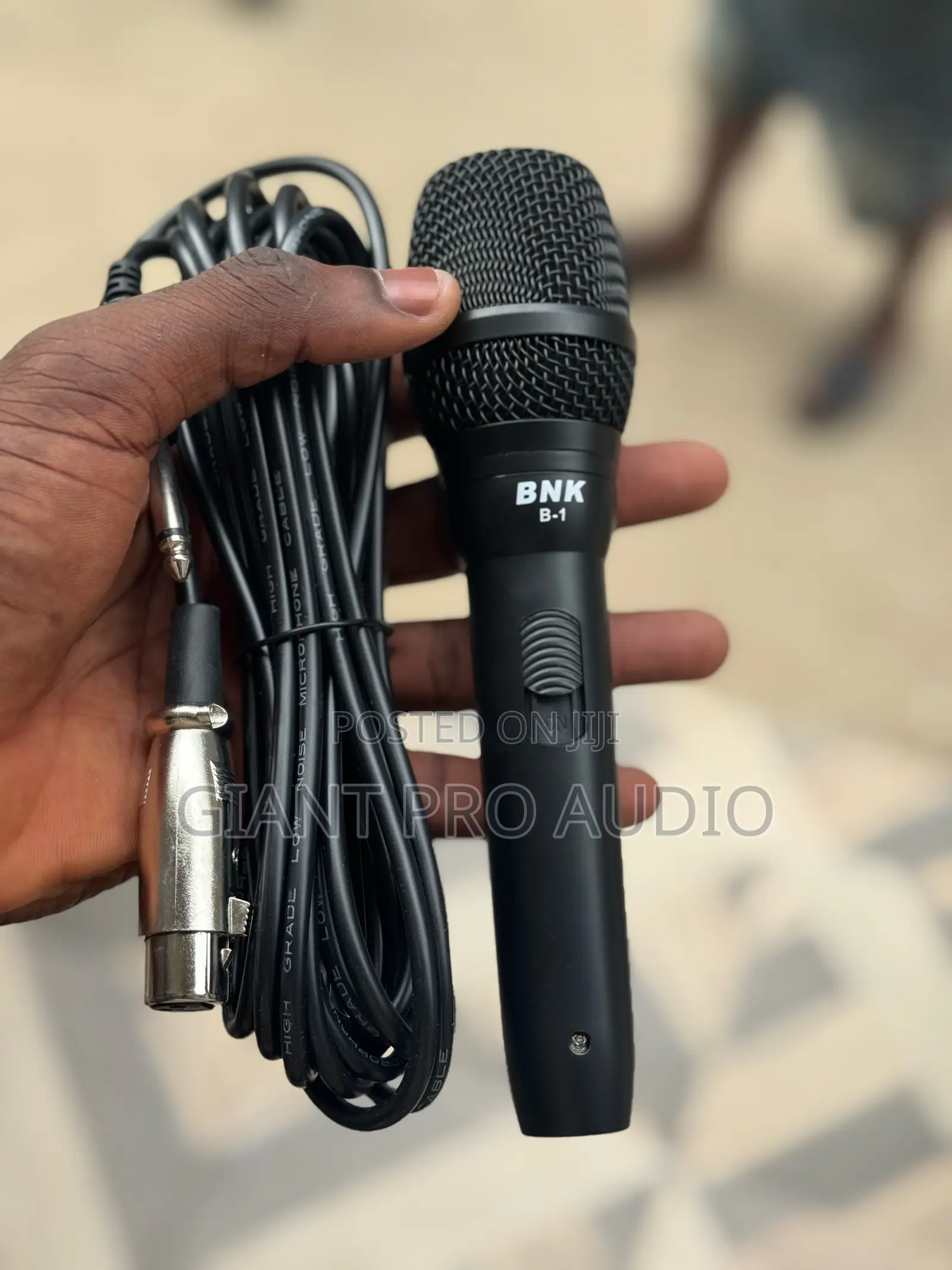 BNK B1 Professional Wired Microphone