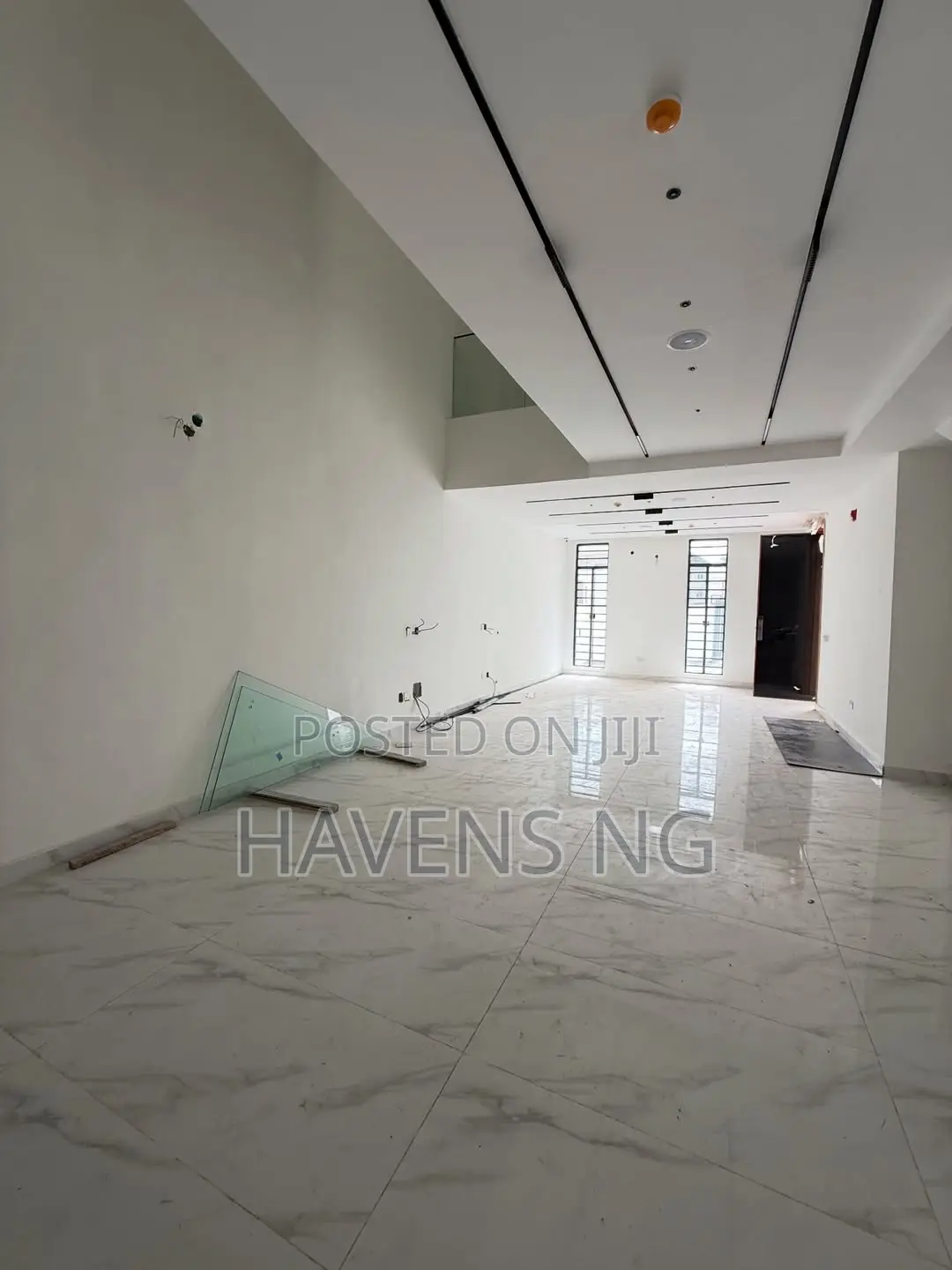 4bdrm Duplex in Ikota for sale