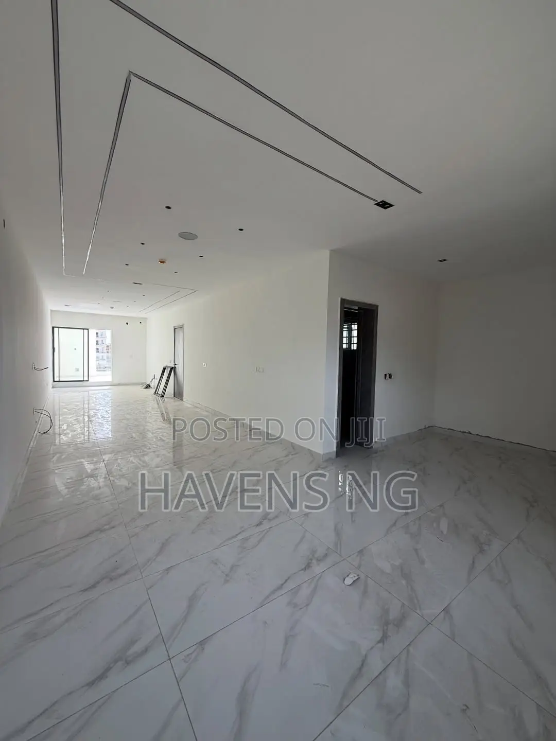4bdrm Duplex in Ikota for sale
