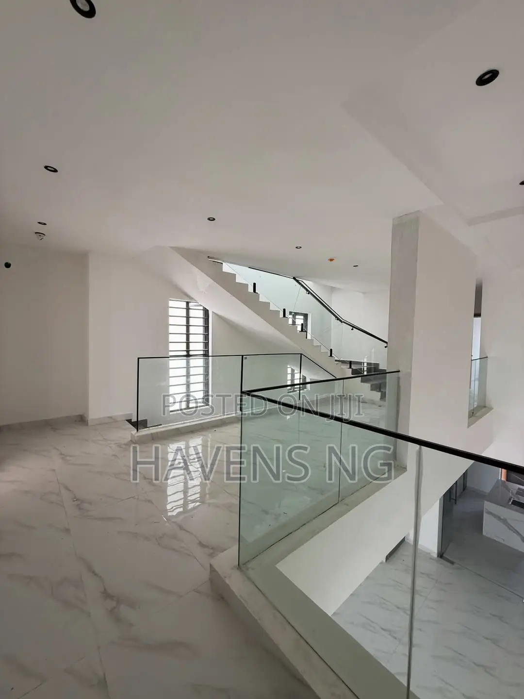 4bdrm Duplex in Ikota for sale