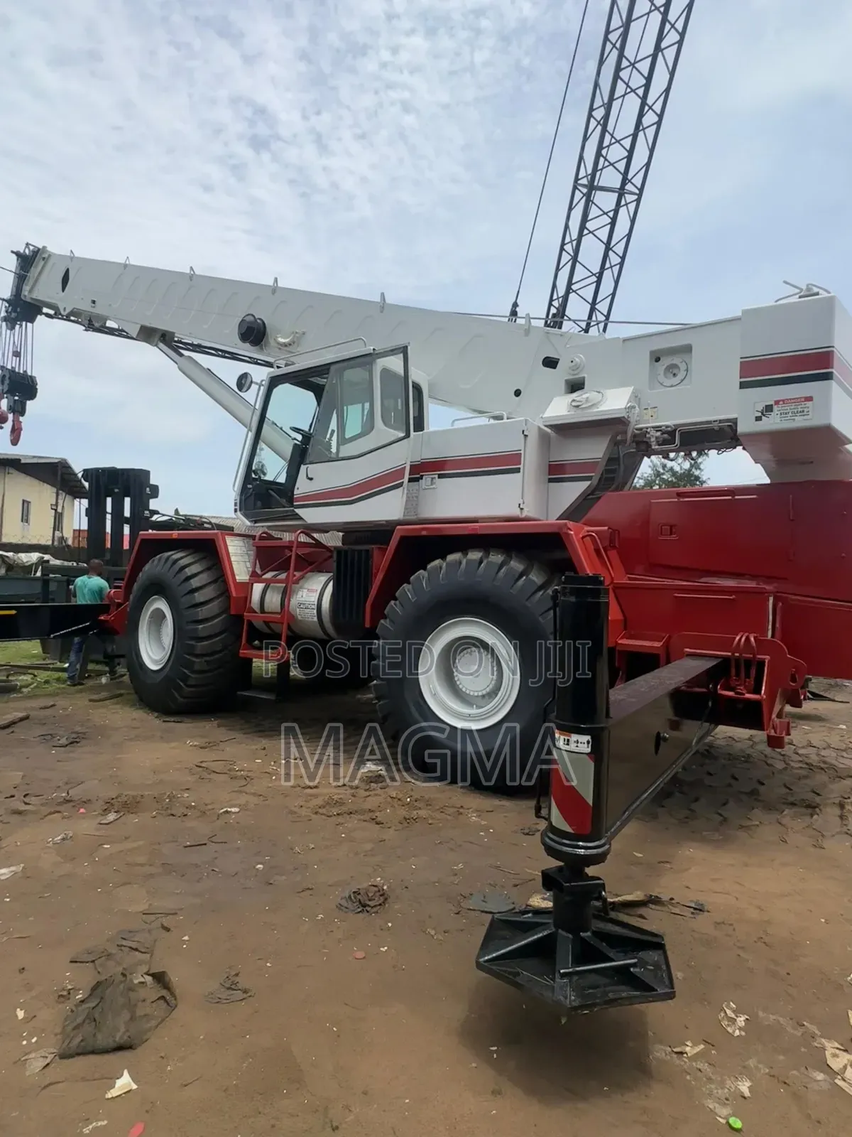 75 Tons 4x4 Crane for Hire – Ready for Immediate Mobilization