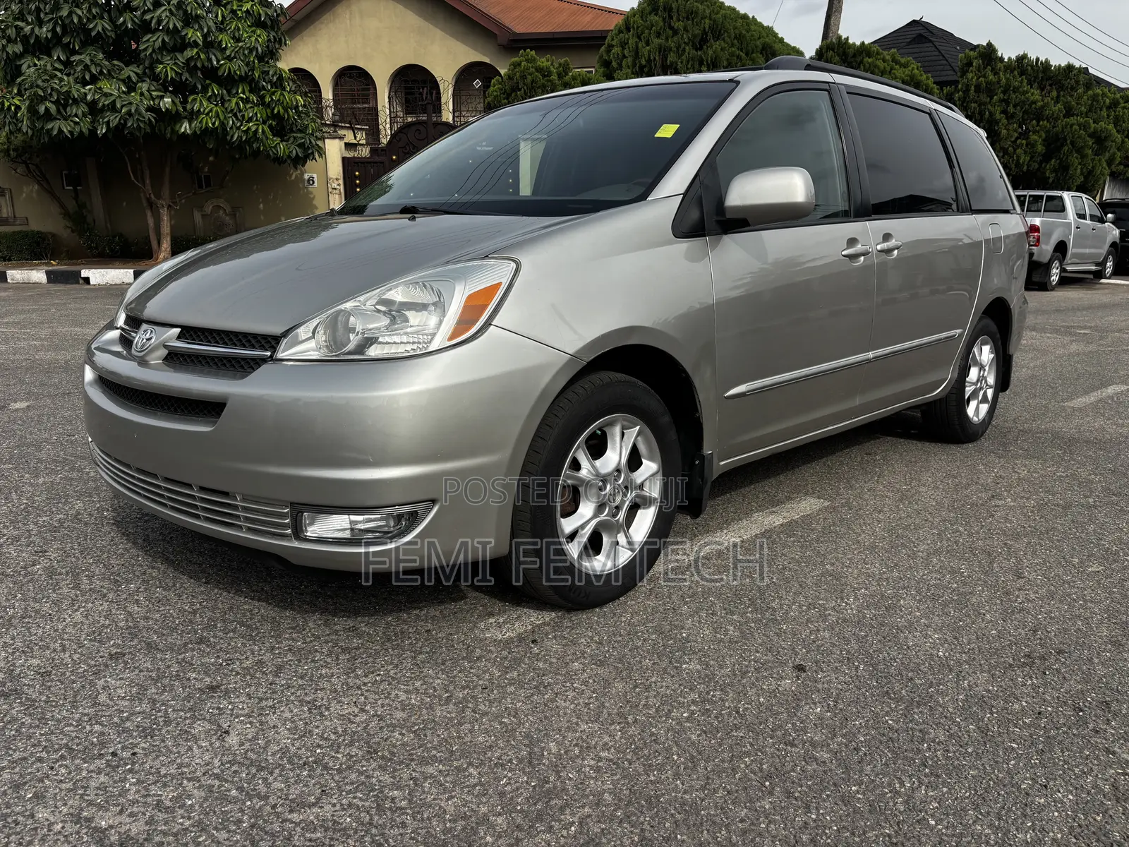 Toyota Sienna XLE Limited AWD 2005 Silver