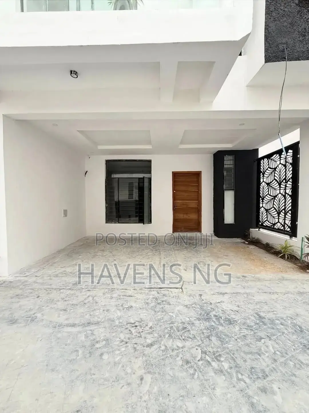 4bdrm Duplex in Ikota for sale