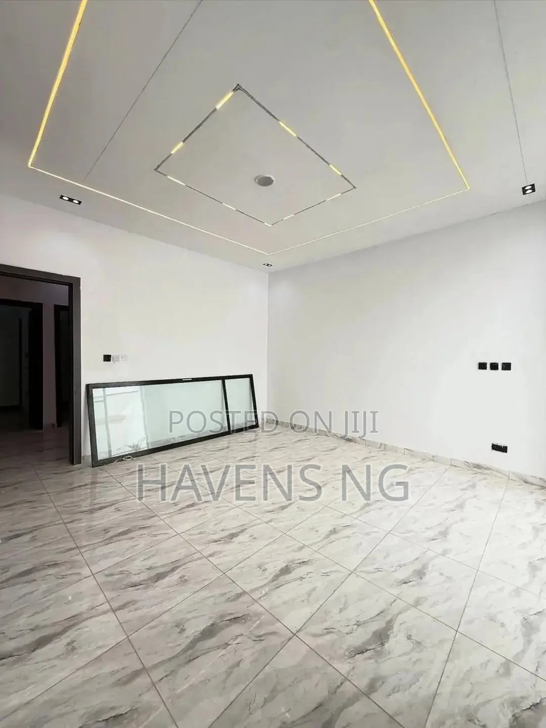 4bdrm Duplex in Ikota for sale