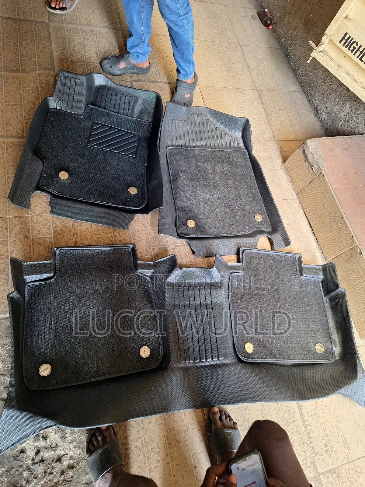 Plastic Foot Mat for Camry