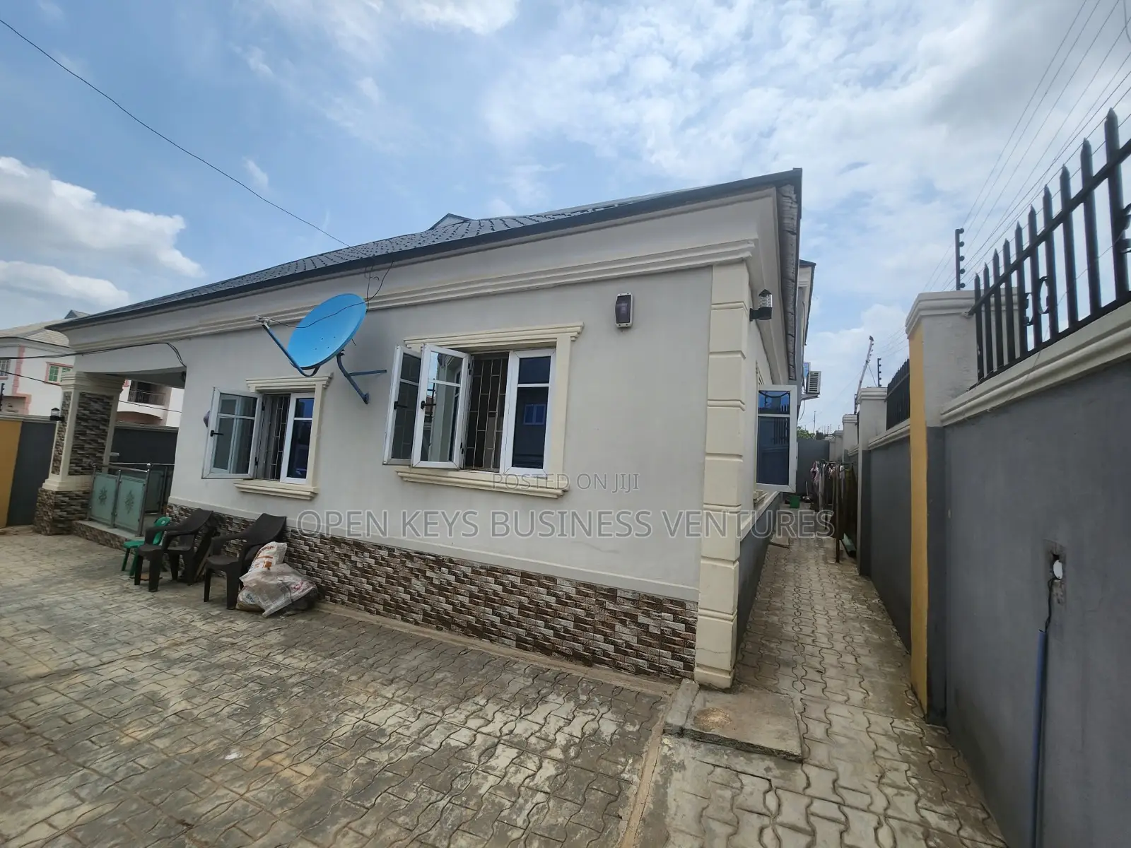 4bdrm House in Maberi, Akala Express for sale