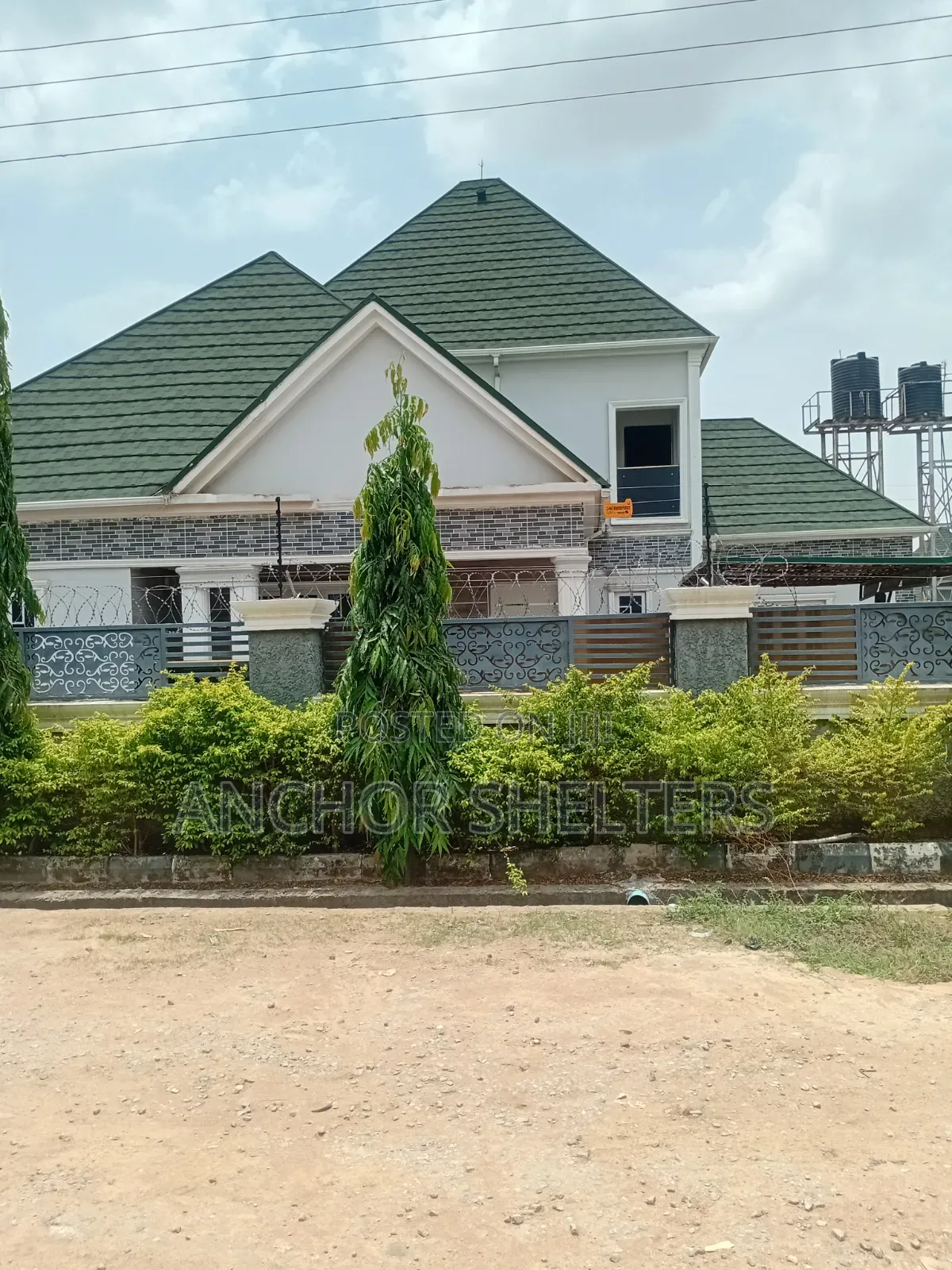 4bdrm Duplex in Leisure  Court, Sabon Lugbe for sale
