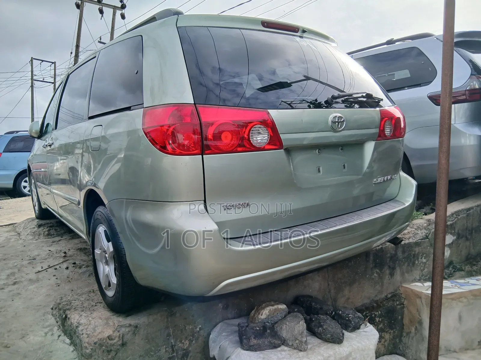 Toyota Sienna LE 8 Passenger 2010 Green