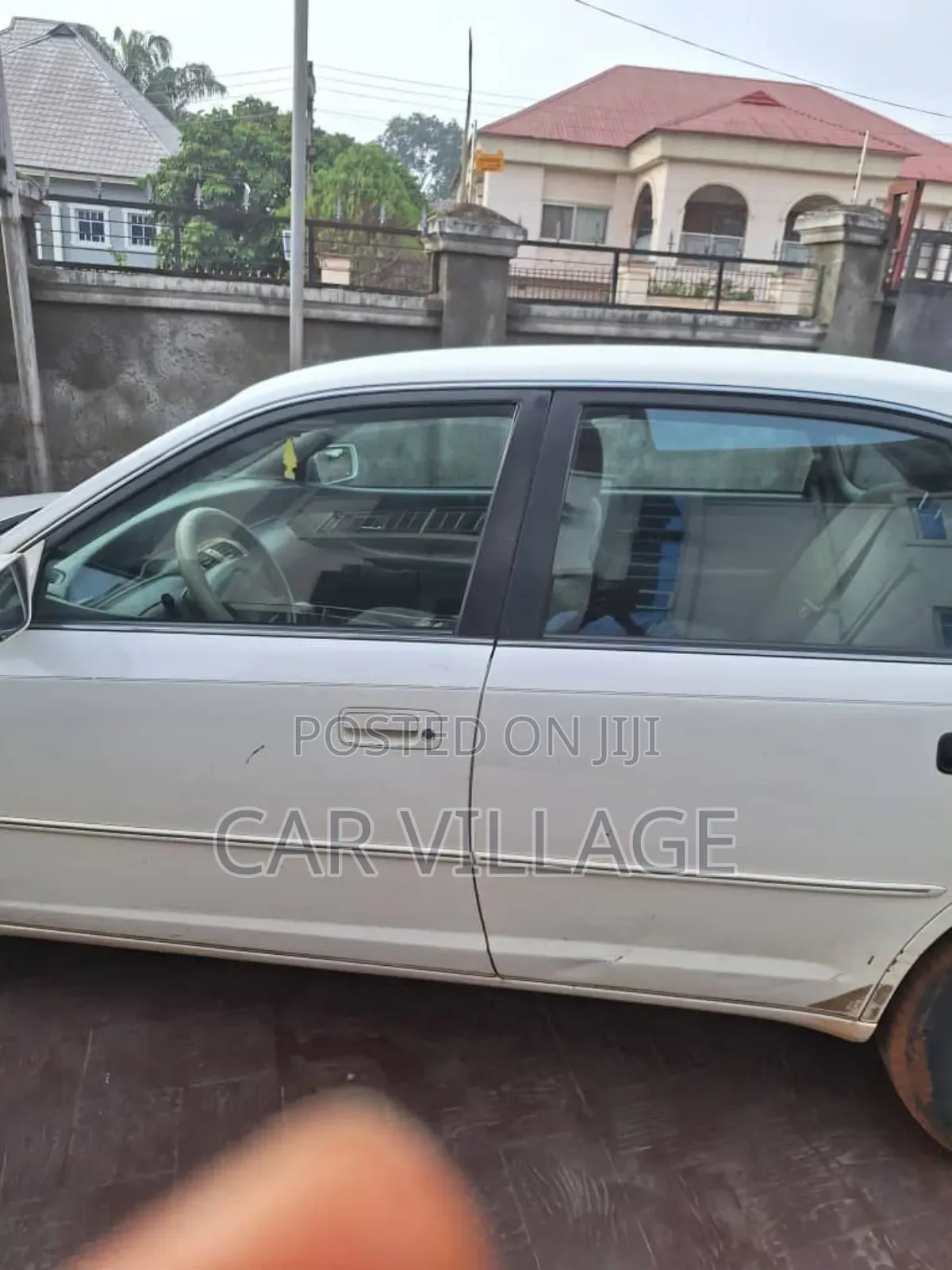 Toyota Avalon 2003 White