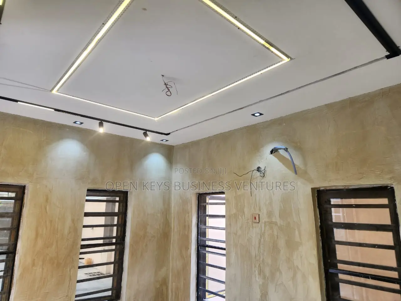 Furnished 5bdrm Duplex in Heritage Est, Oluyole for sale