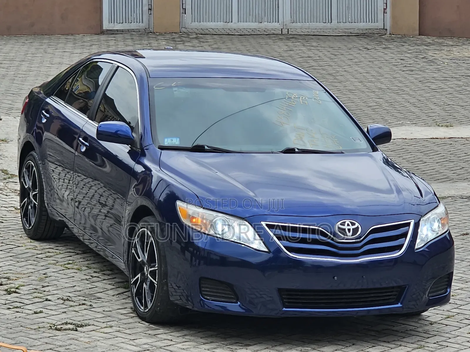 Toyota Camry LE 4dr Sedan (2.5L 4cyl 6AM) 2010 Blue