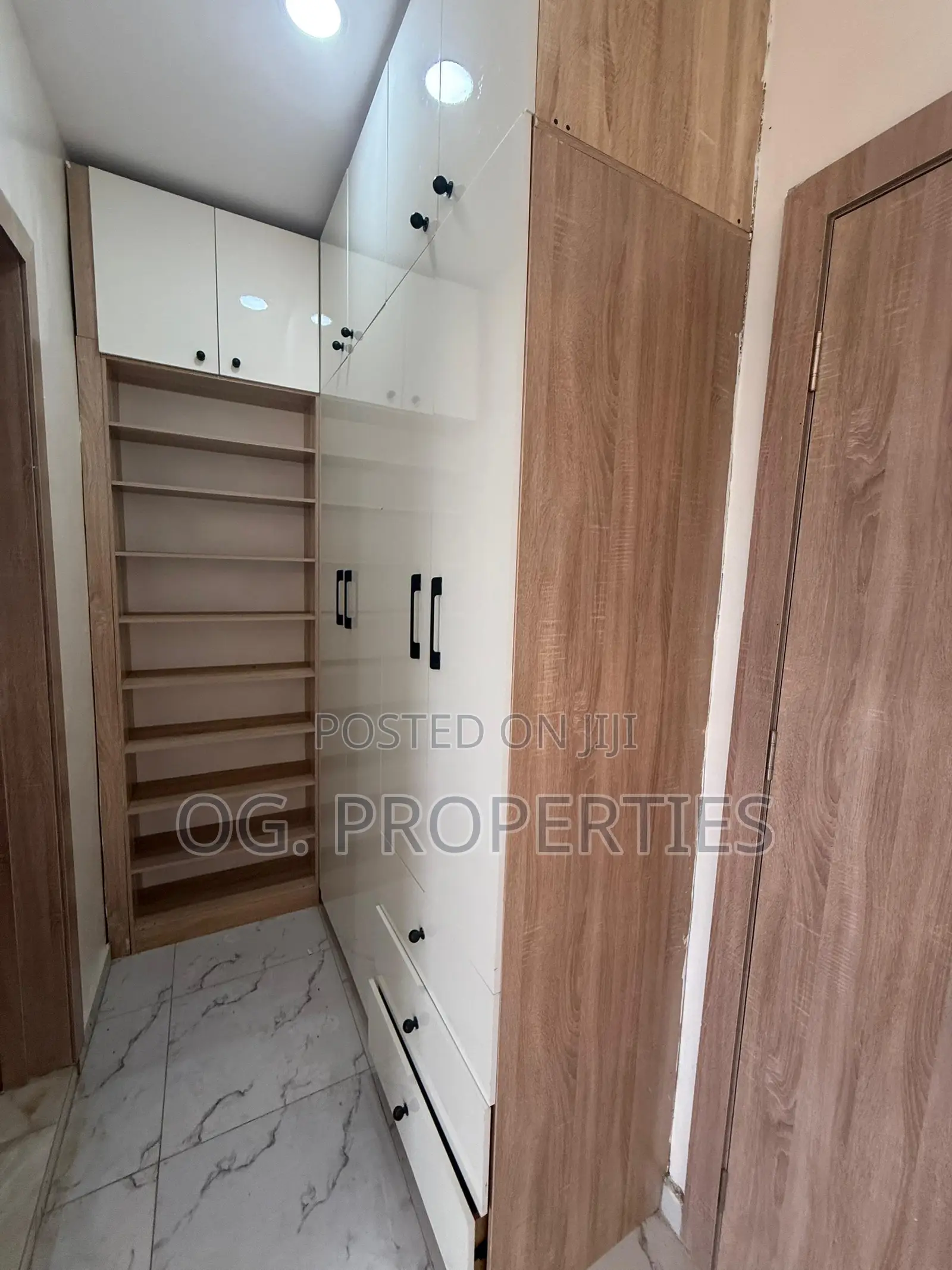 3bdrm Duplex in Ado / Ajah for sale