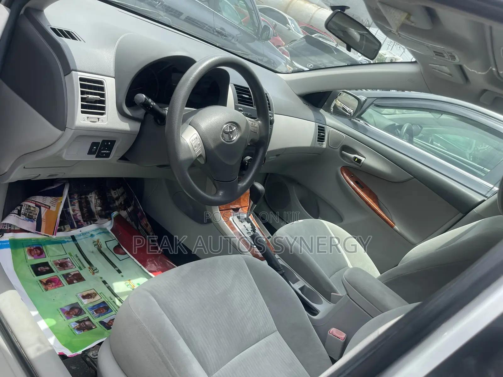 Toyota Corolla XLE 4dr Sedan (1.8L 4cyl 4A) 2010 Silver