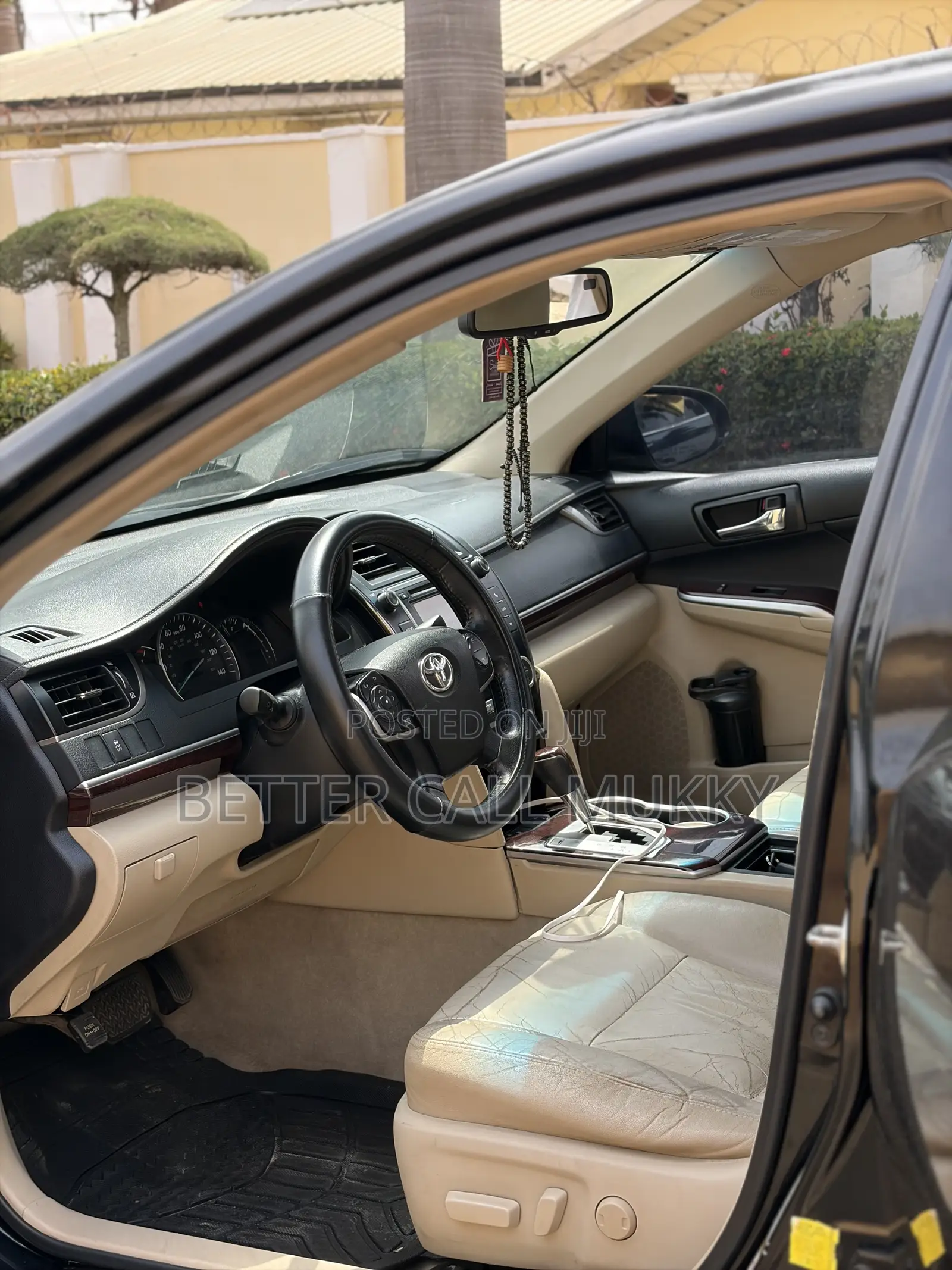 Toyota Camry XLE 4dr Sedan (2.5L 4cyl 6A) 2013 Black