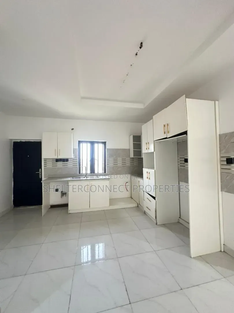 2bdrm Apartment in Ikate for sale
