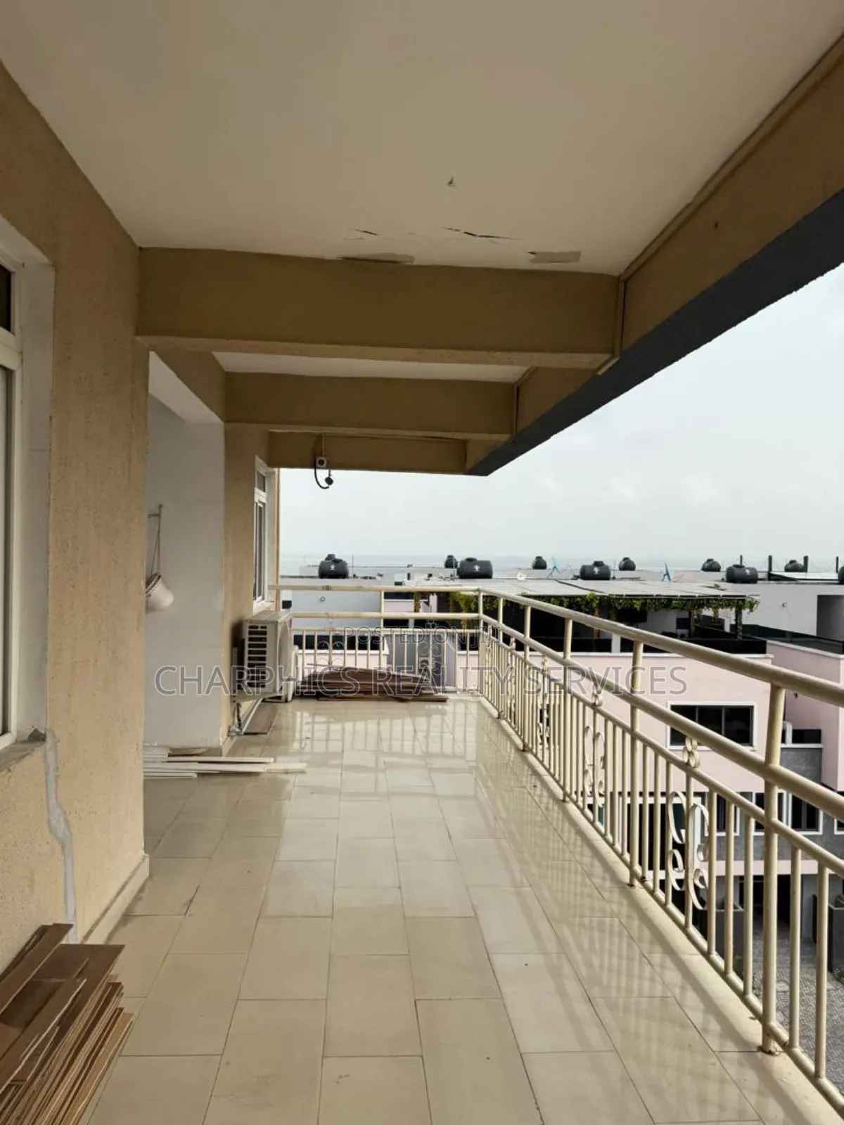 3bdrm Apartment in Lekki Phase 1 for rent