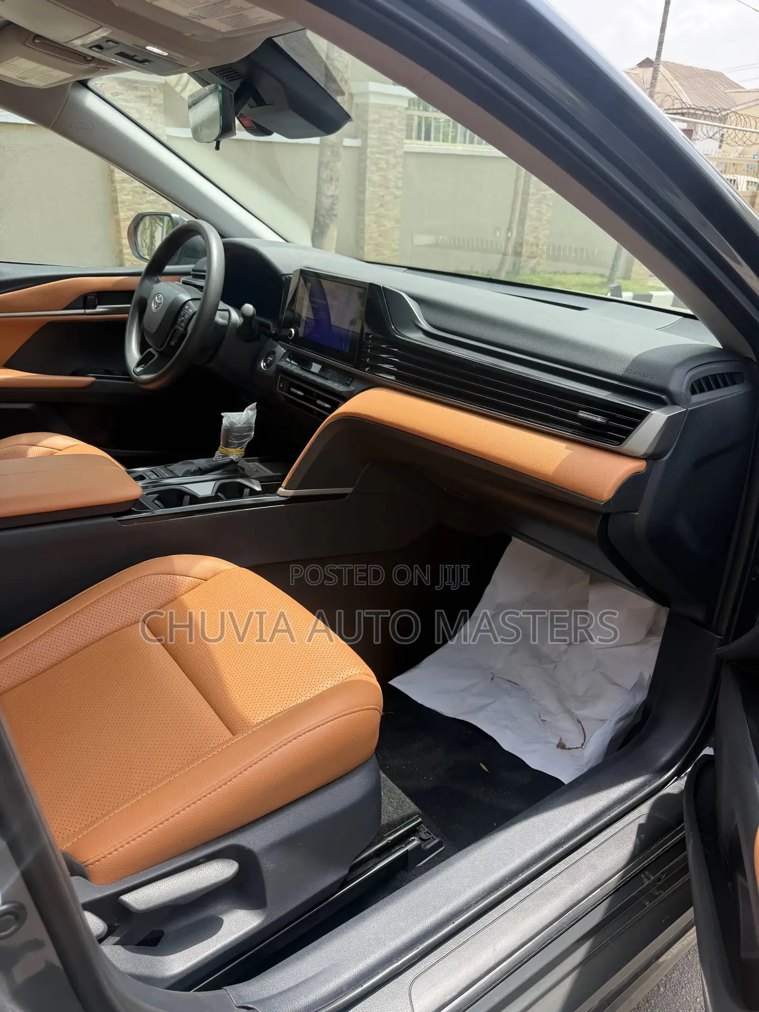 New Toyota Camry XLE 2025 Gray