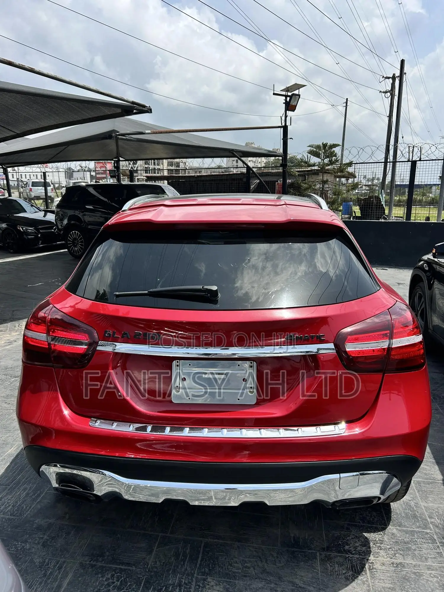 Mercedes-Benz GLA 250 2018 Red