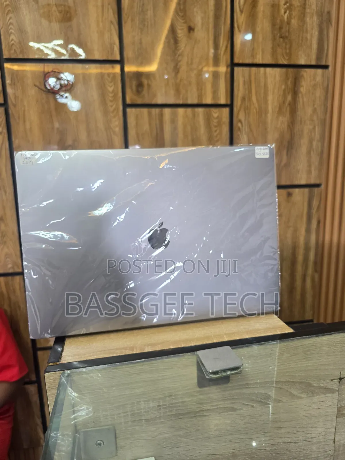 Laptop Apple MacBook Pro 2019 16GB Intel Core i7 SSD 512GB