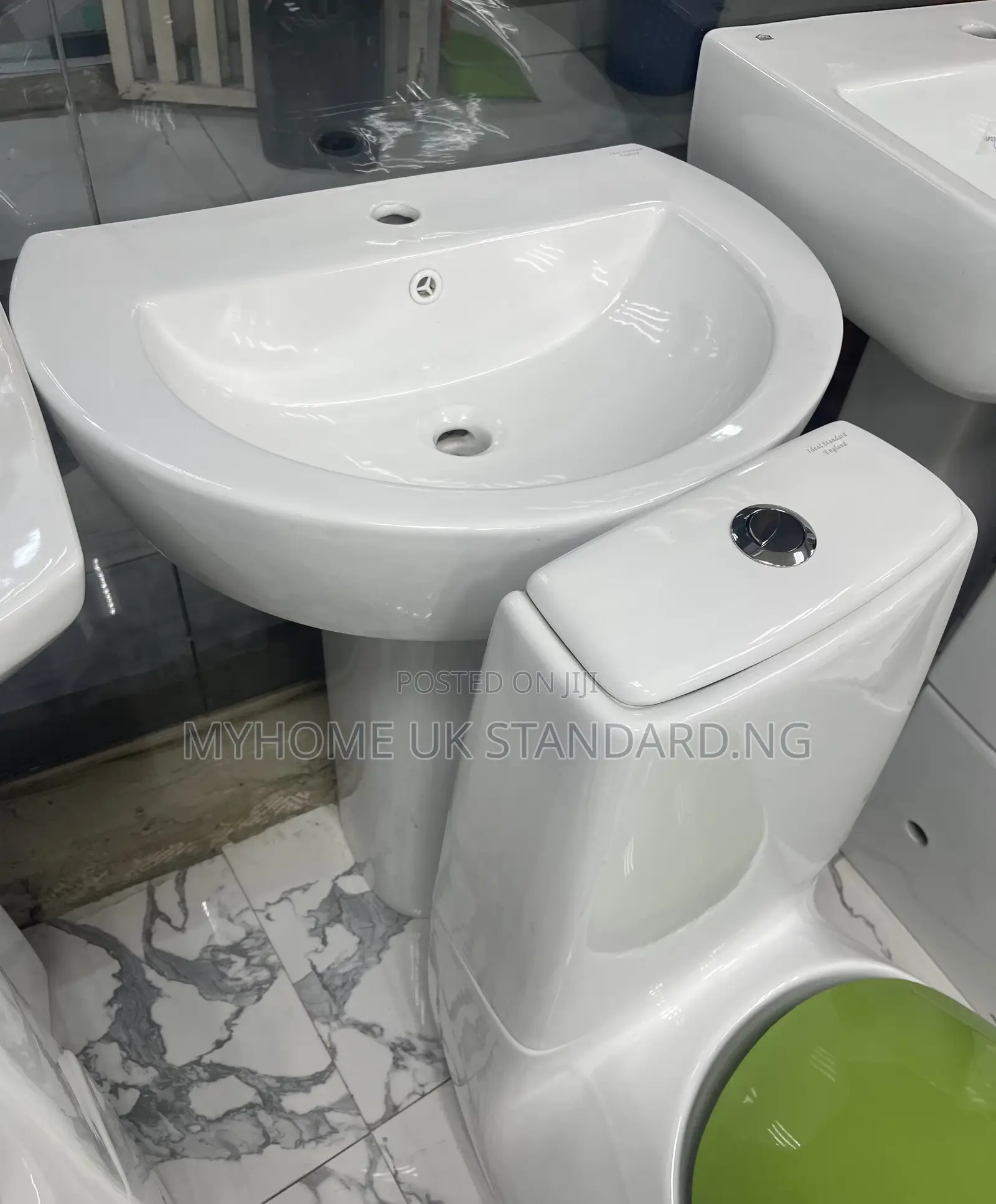 England Water Closet Set