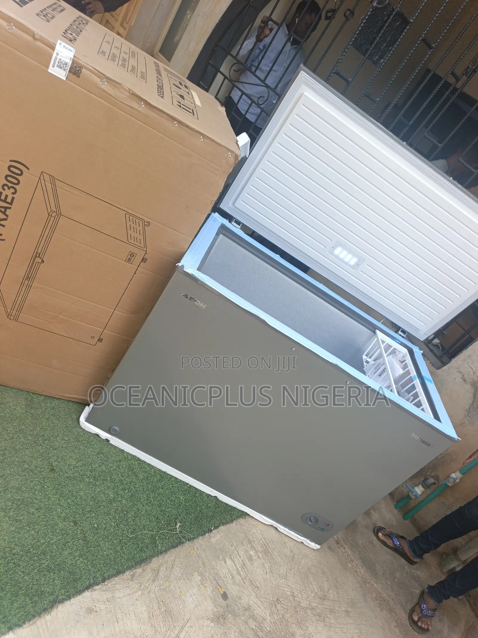 Aeon 300l Chest Freezer Acf300gk Variant