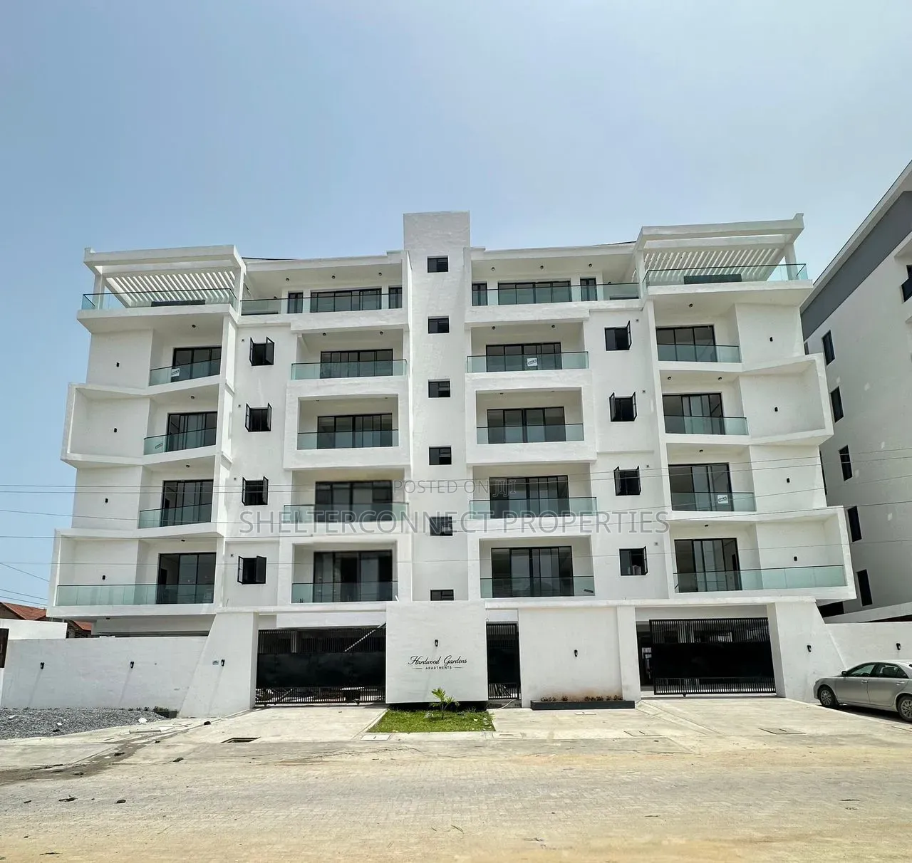 5bdrm Duplex in Isheri North for sale