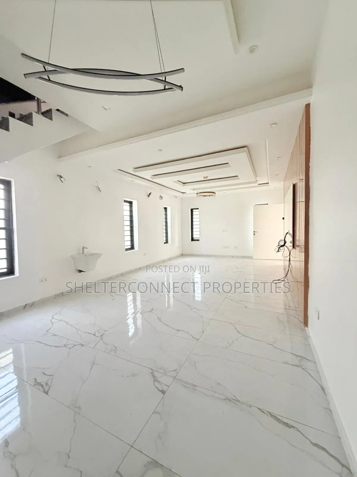 5bdrm Duplex in Isheri North for sale