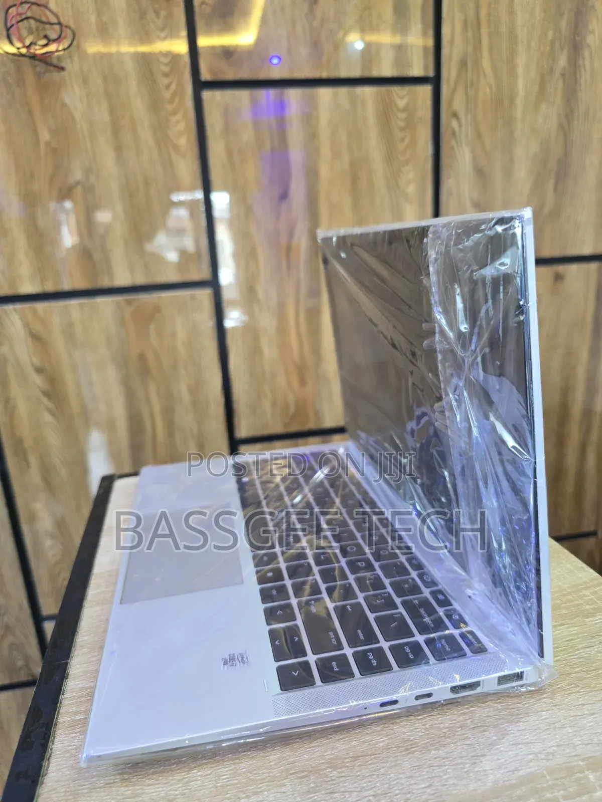 Laptop HP EliteBook x360 1040 G7 16GB Intel Core i7 SSD 256GB