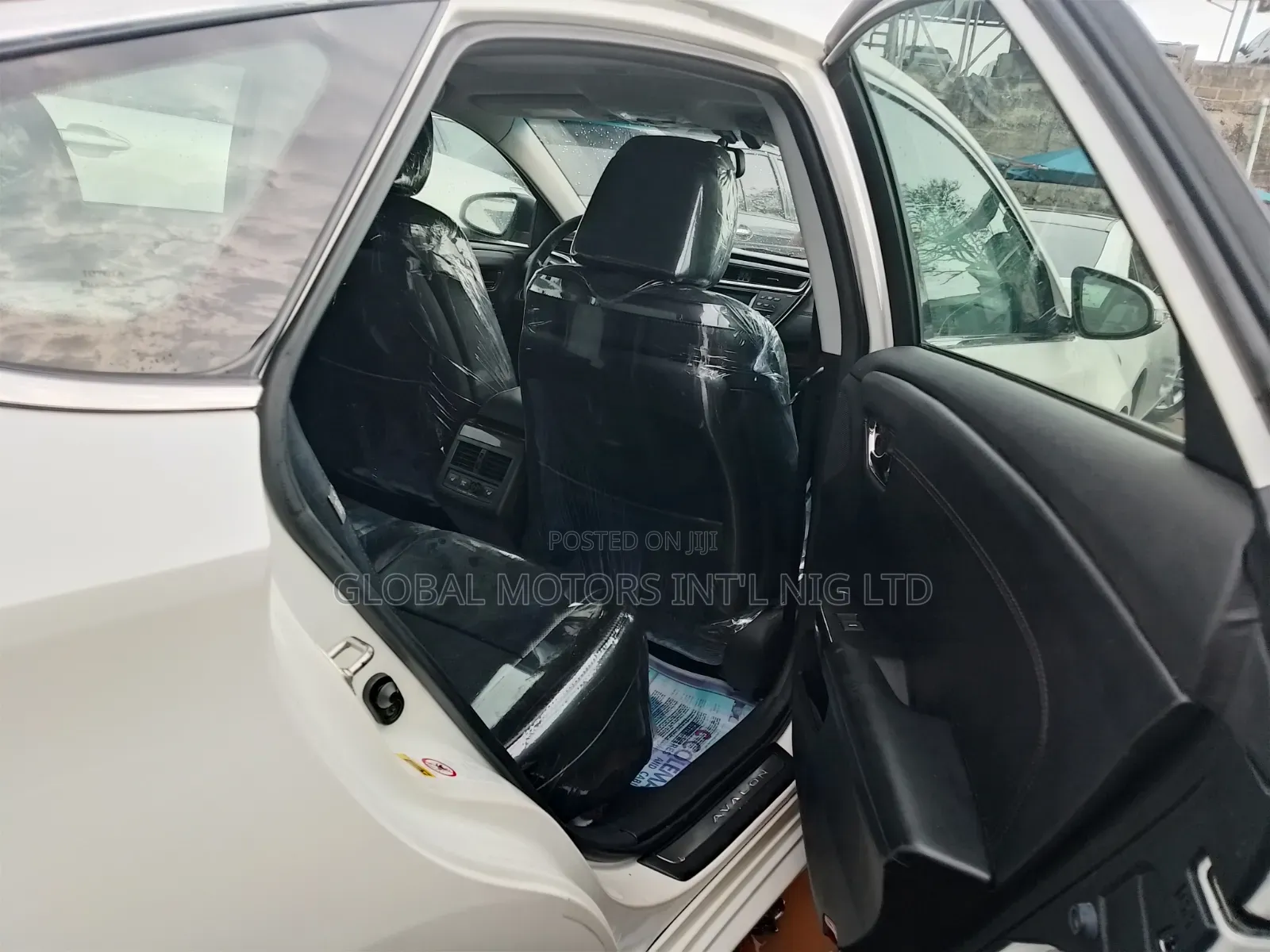 Direct Tokunbo Toyota Avalon Limited Edition 2014