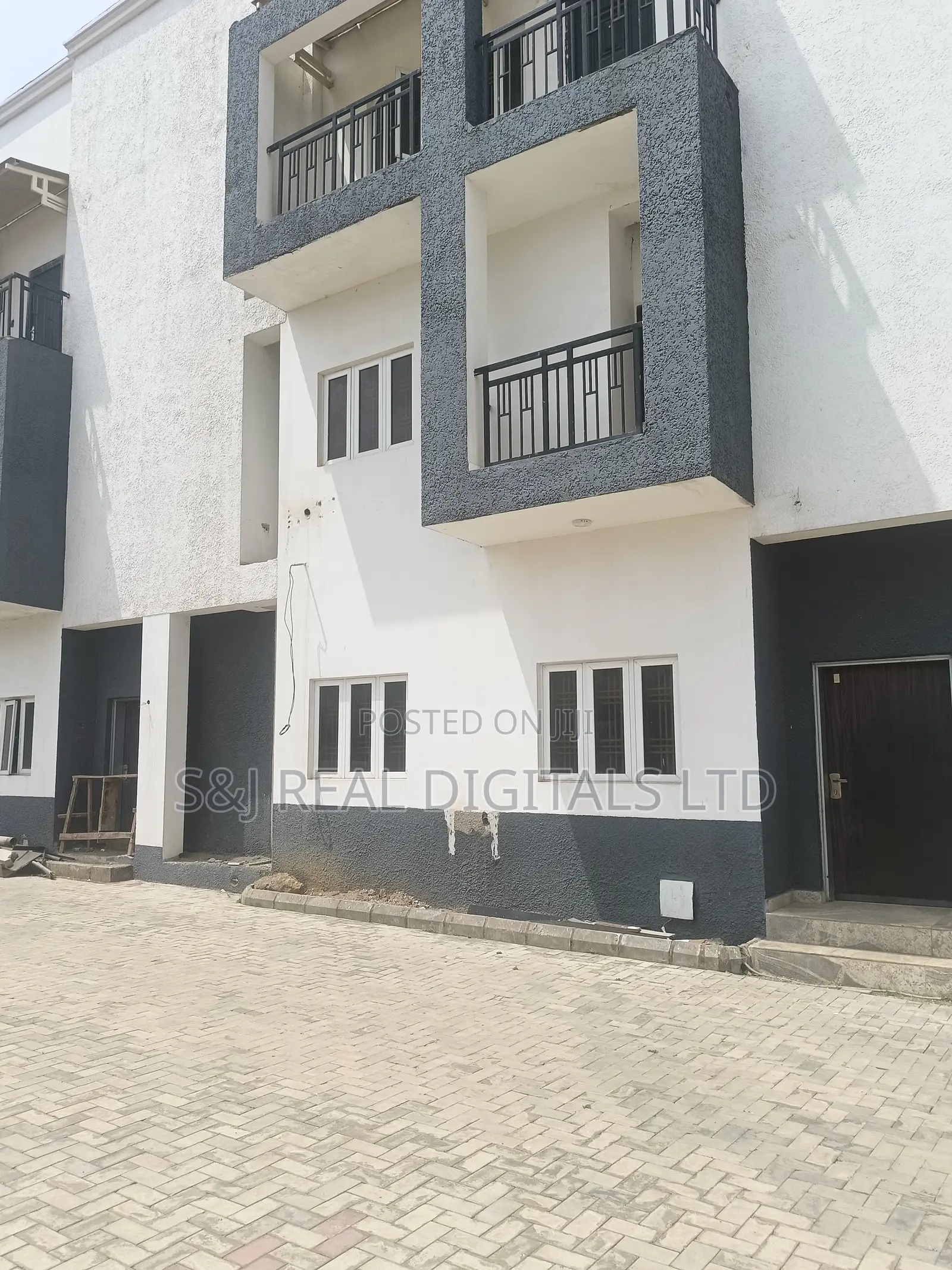 4bdrm Duplex in Jahi for rent
