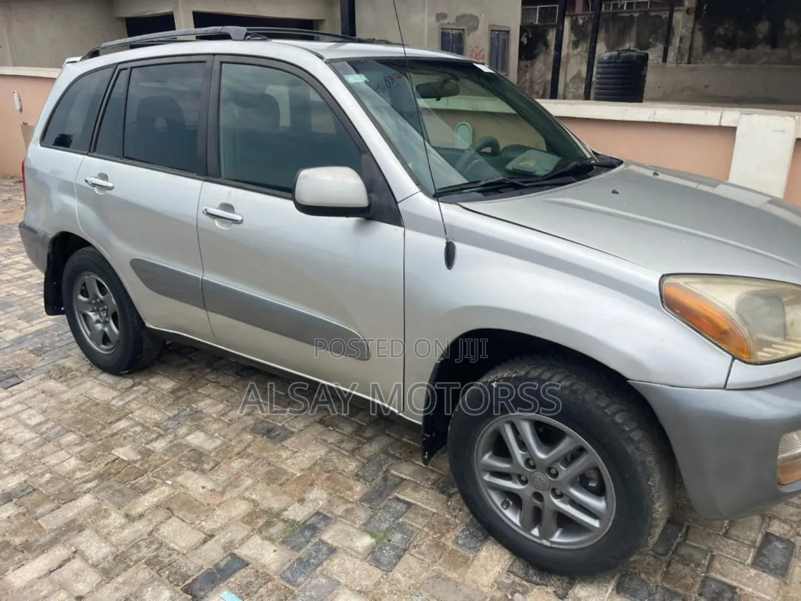 Toyota RAV4 Base FWD 2001 Silver