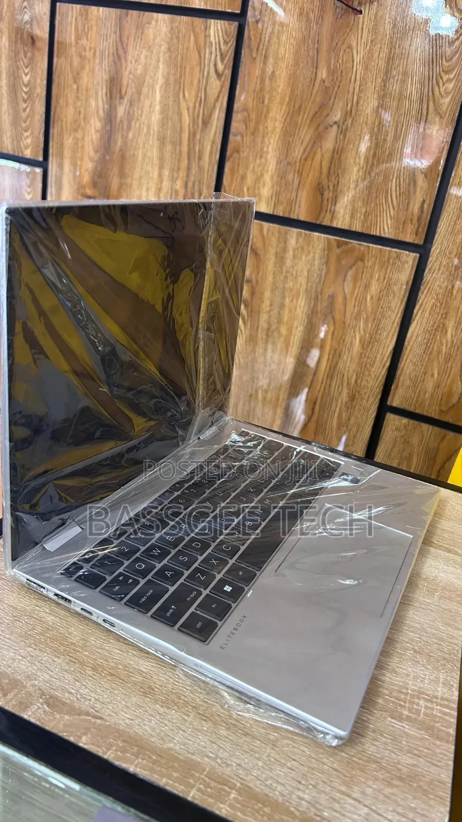 Laptop HP EliteBook 830 G9 16GB Intel Core i7 SSD 256GB