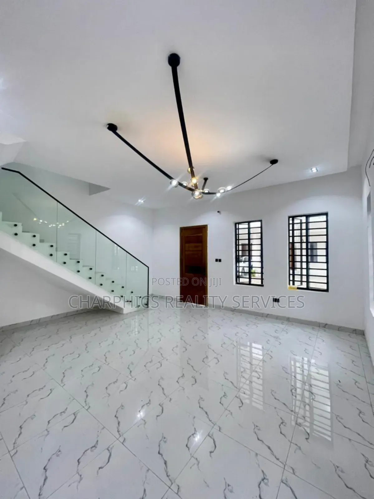 4bdrm Duplex in Lekki Phase 2 for sale