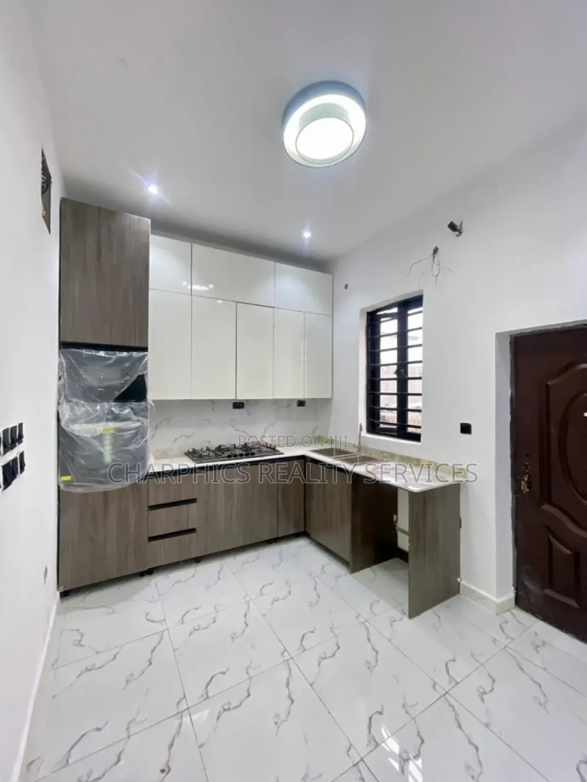 4bdrm Duplex in Lekki Phase 2 for sale