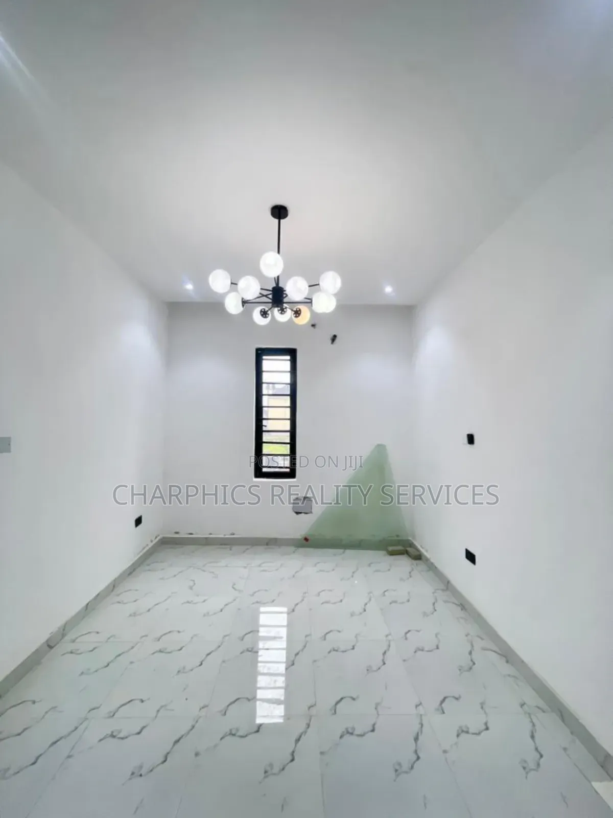 4bdrm Duplex in Lekki Phase 2 for sale