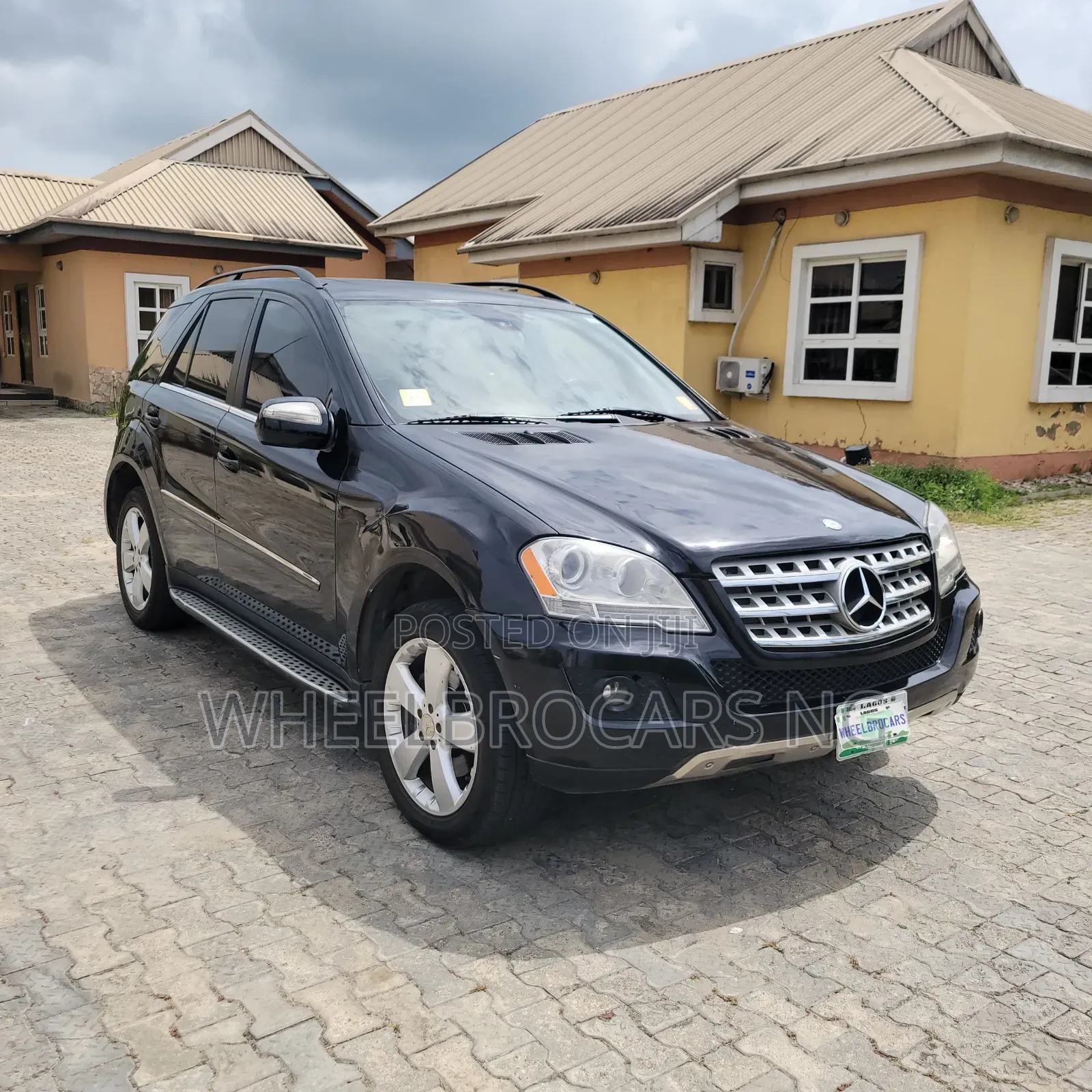 Mercedes-Benz M Class 2010 Black