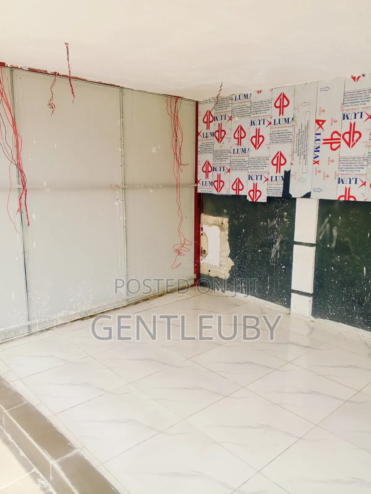 Outdoor Shop For Rent, Lekki Phase 1