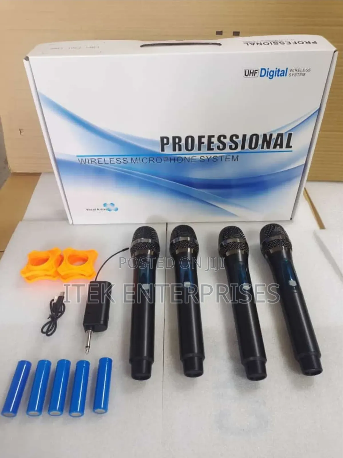 Shure Professional 4 Handheld Microphone With Small Receiver