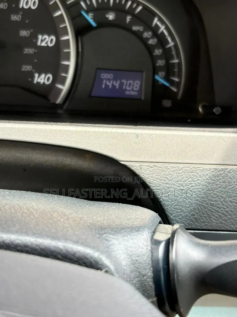 Toyota Camry 2012 Gray