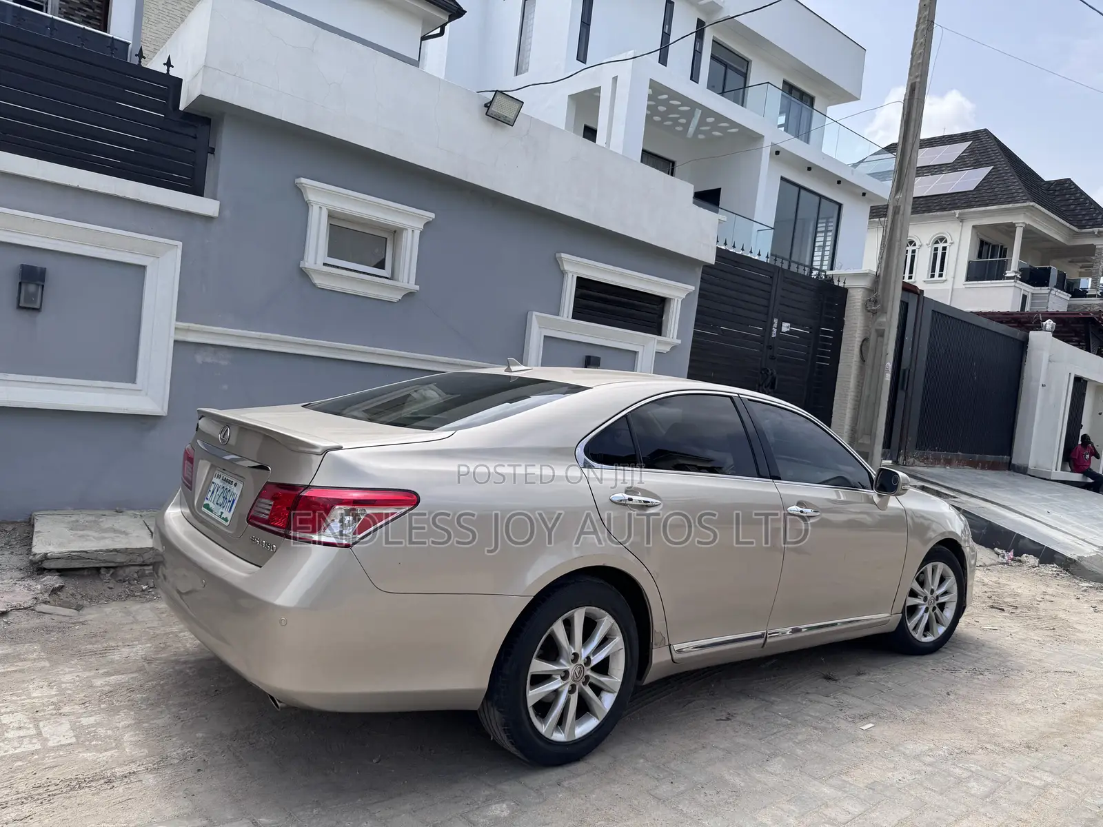 Lexus ES 350 2011 Gold