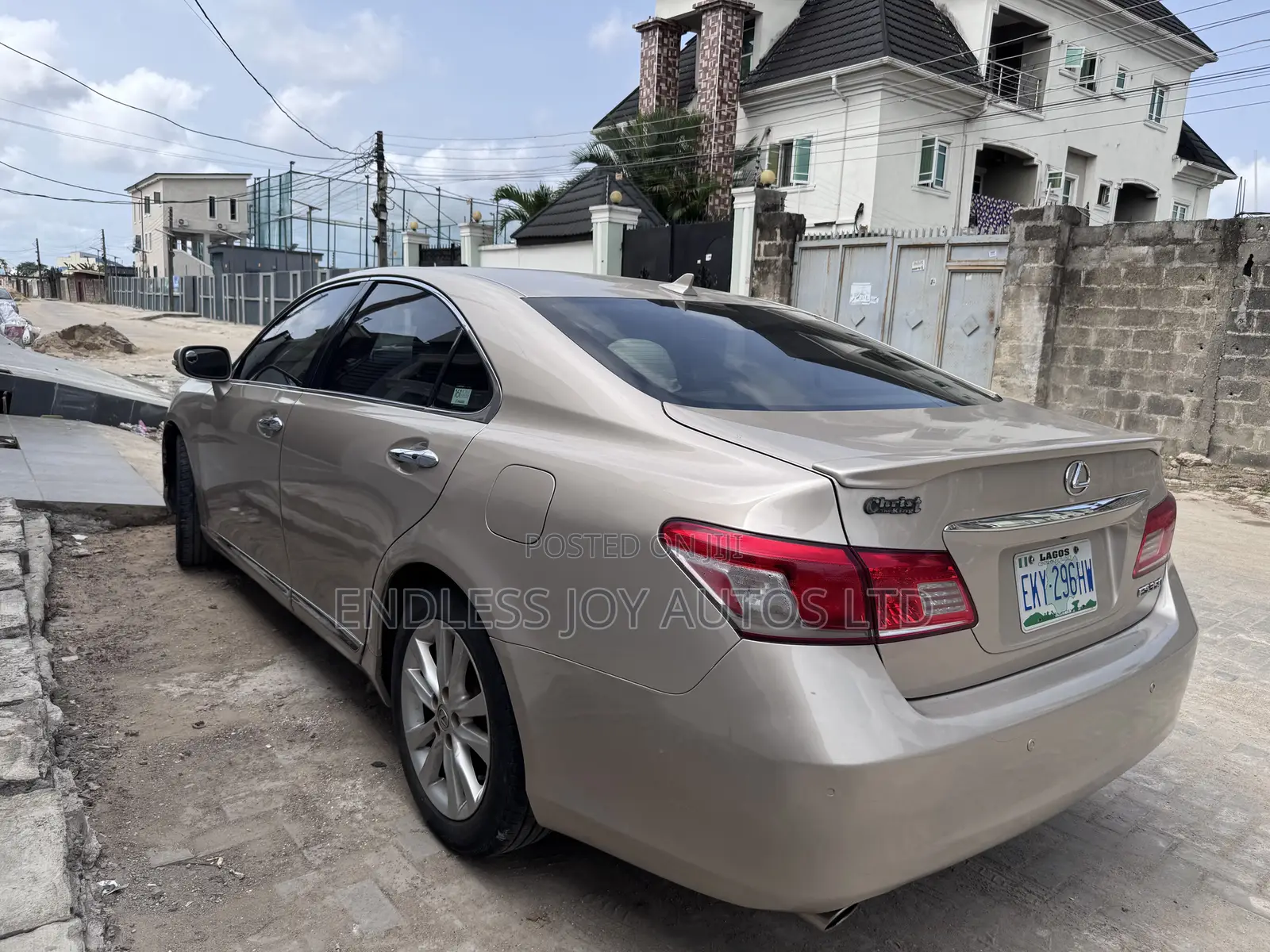 Lexus ES 350 2011 Gold