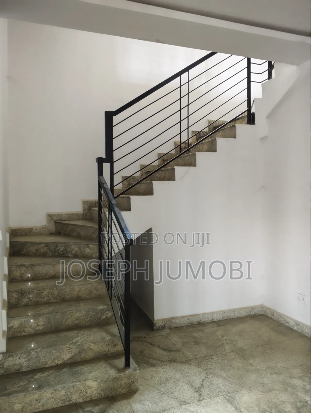 5bdrm Duplex in Hart Court, Jahi for sale
