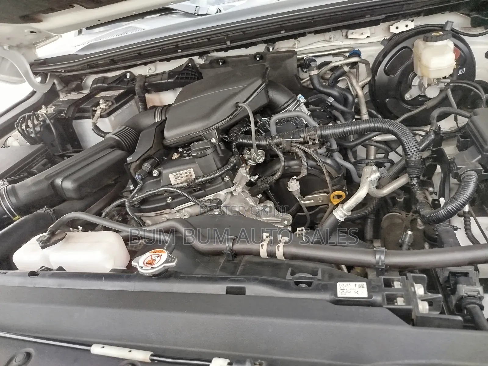 Toyota Land Cruiser Prado 2.4 Petrol 2024 White