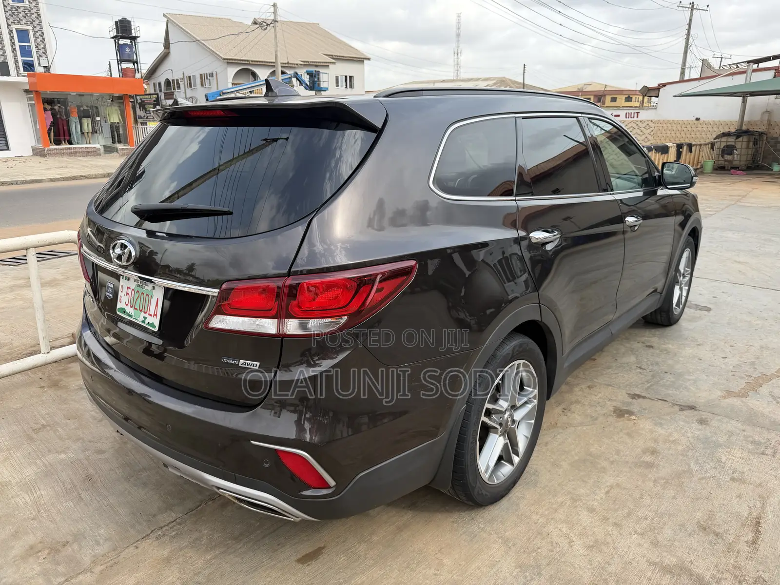 Hyundai Santa Fe SE Ultimate FWD 2017 Brown