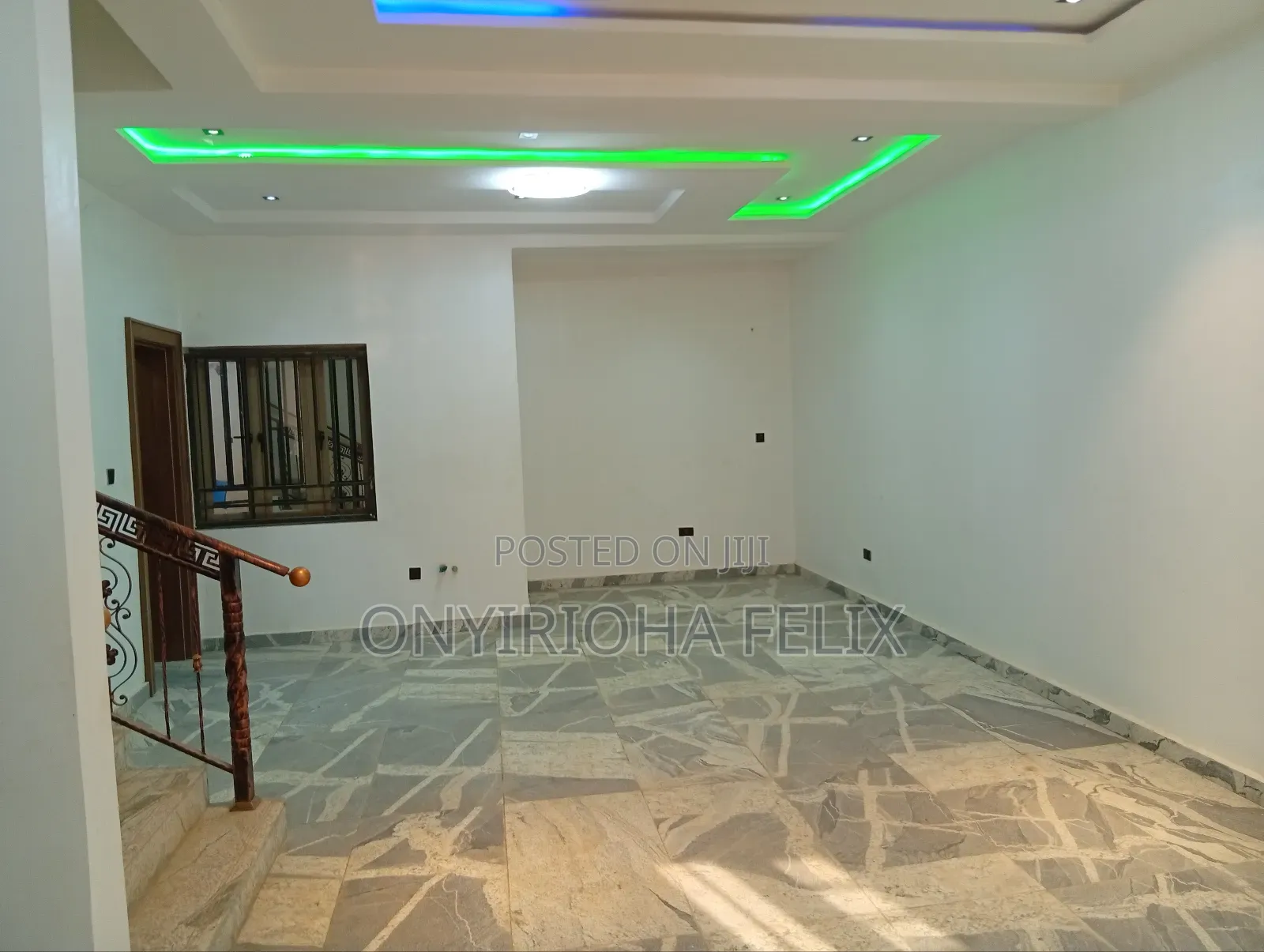 4bdrm Townhouse / Terrace in Gwarinpa Main, Life Camp for rent
