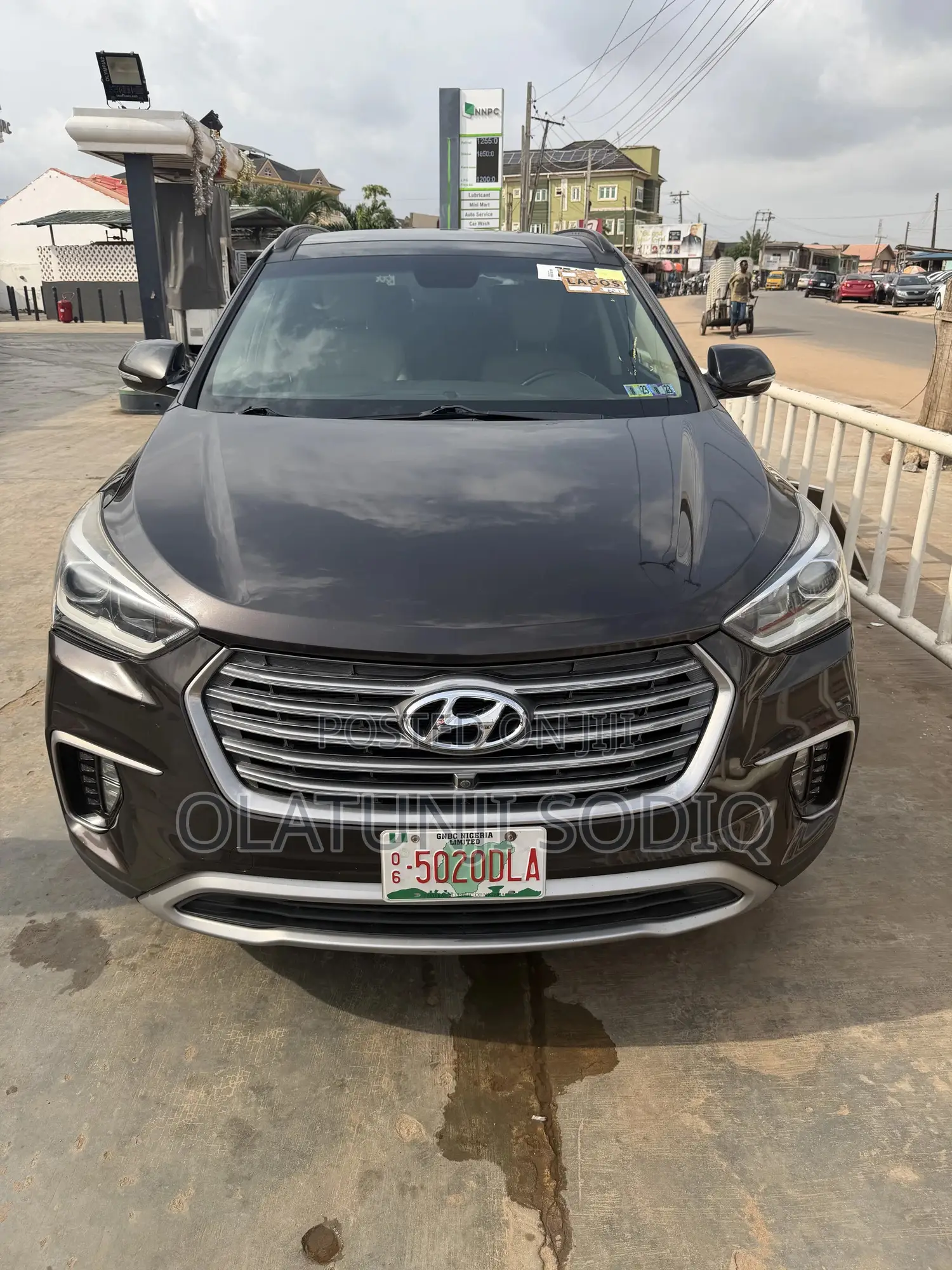 Hyundai Santa Fe SE Ultimate FWD 2017 Brown