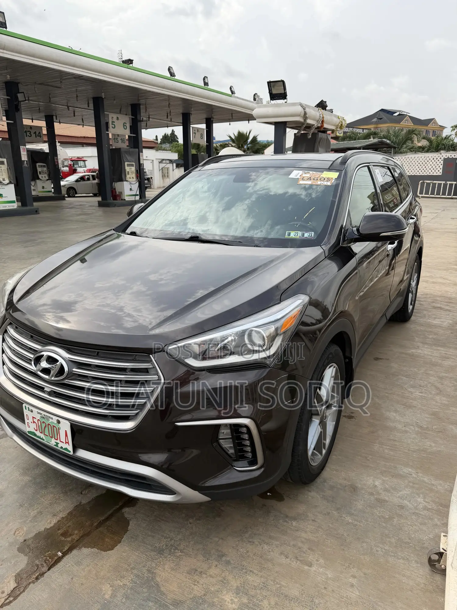 Hyundai Santa Fe SE Ultimate FWD 2017 Brown